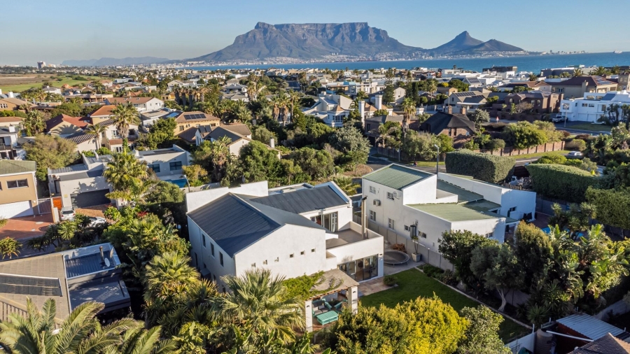 4 Bedroom Property for Sale in Sunset Beach Western Cape